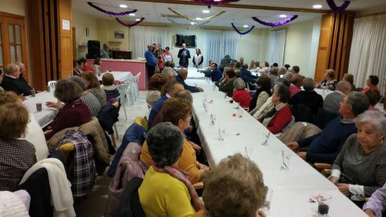 El Hogar de Mayores celebra la Navidad con Roscón de Reyes