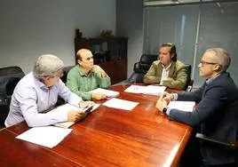 El alcalde arroyano se reúne con el director general de Infraestructuras Rurales, Patrimonio y Tauromaquia