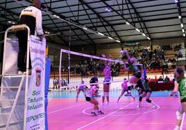 Ataque a primer tiempo de 'Balbi' Ulla.