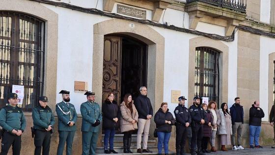 Arroyo de la Luz se une a las protestas por el asesinato de los dos Guardias Civiles en Barbate