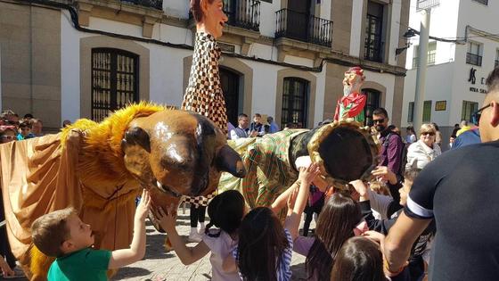 Los cabezudos volverán a recorrer las calles durante la Semana Santa