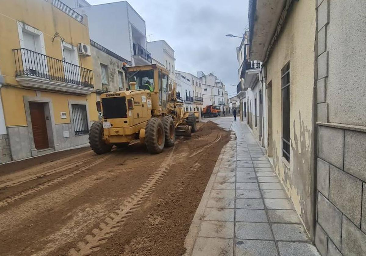 Imagen principal - Vuelve la arena a La Corredera