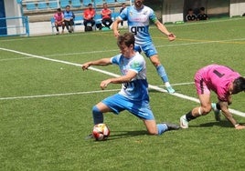 Un momento del encuentro entre el Arroyo y el Olivenza.