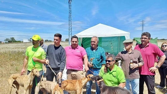 El XXI Certamen Carrera de Galgos 'Día de la Luz' se celebra con una buena participación