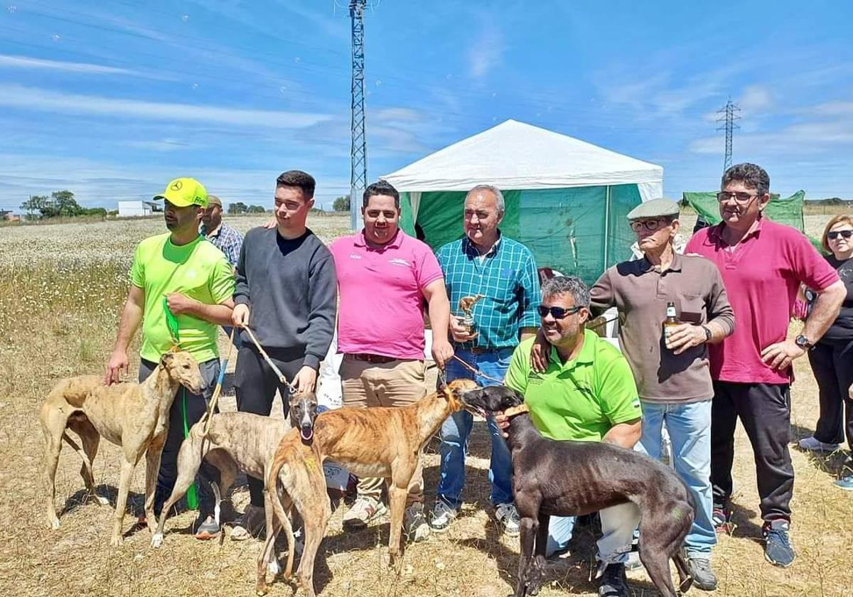 El XXI Certamen Carrera de Galgos 'Día de la Luz' se celebra con una buena participación