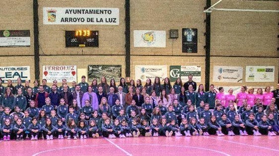 El Extremadura Arroyo se ha marcado el objetivo de aumentar el número de jugadoras de voleibol