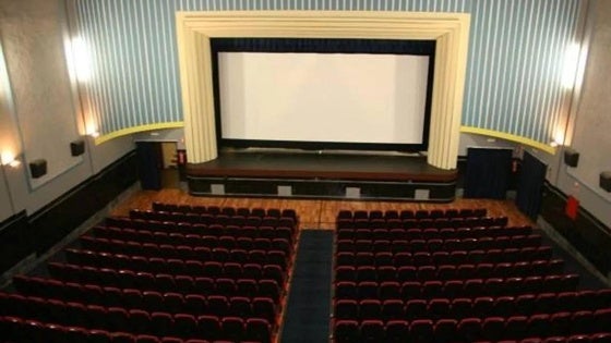 El Ayuntamiento renueva los carnets del cine para la temporada 2024-2025