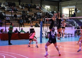 El Extremadura Arroyo sigue intratable en su cancha y vence 3-0 a Arona