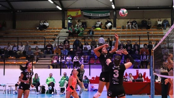El Extremadura Arroyo viaja Gijón a la búsqueda de su primer triunfo foráneo