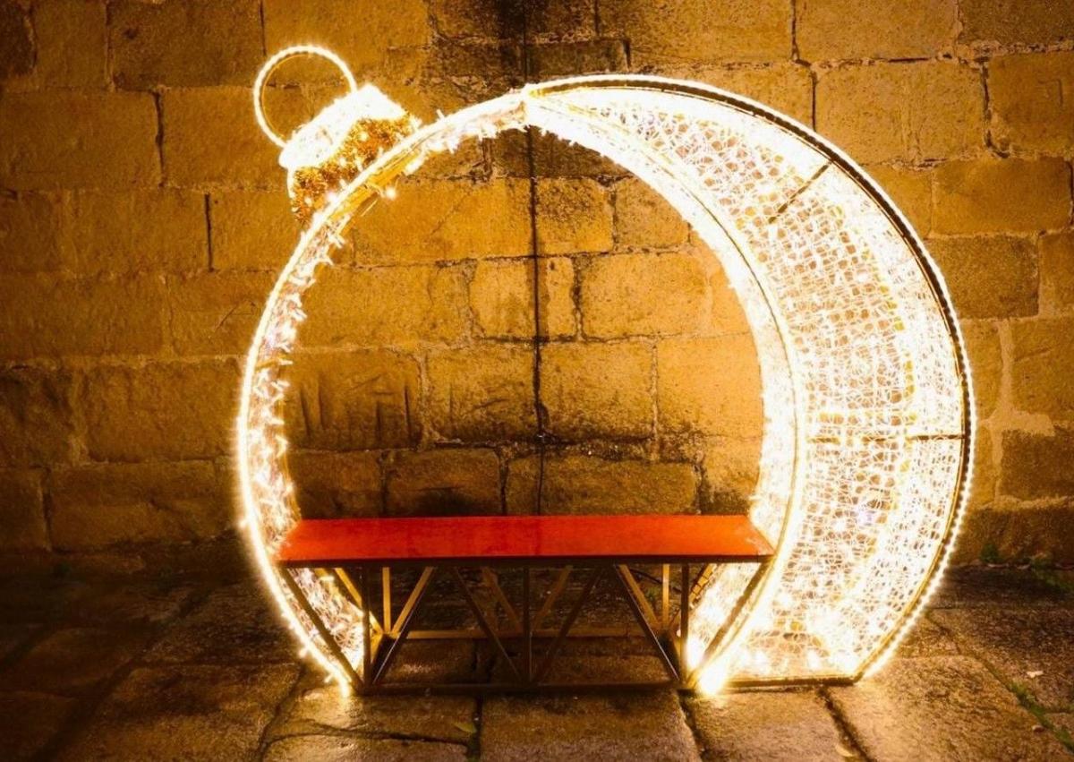 Imagen secundaria 1 - Arroyo de la Luz se viste de Navidad
