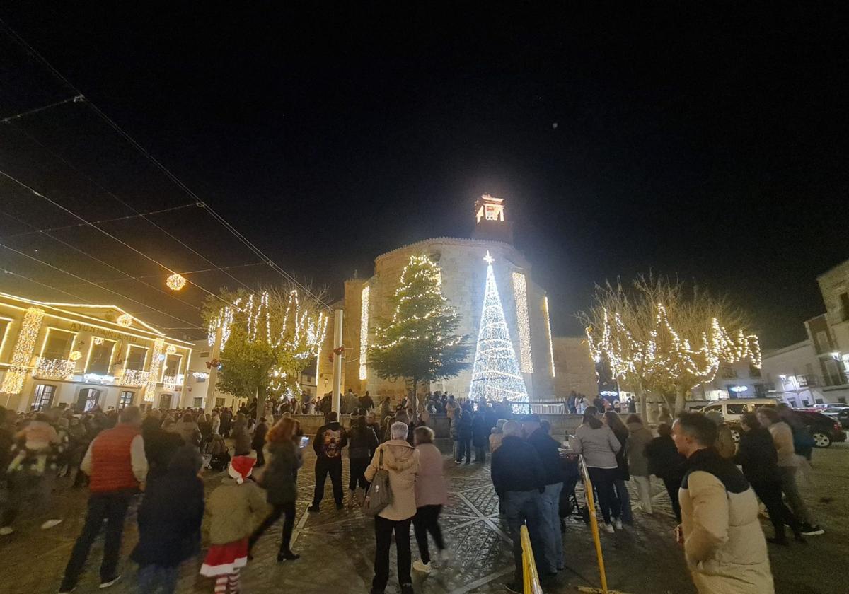 Arroyo de la Luz se viste de Navidad