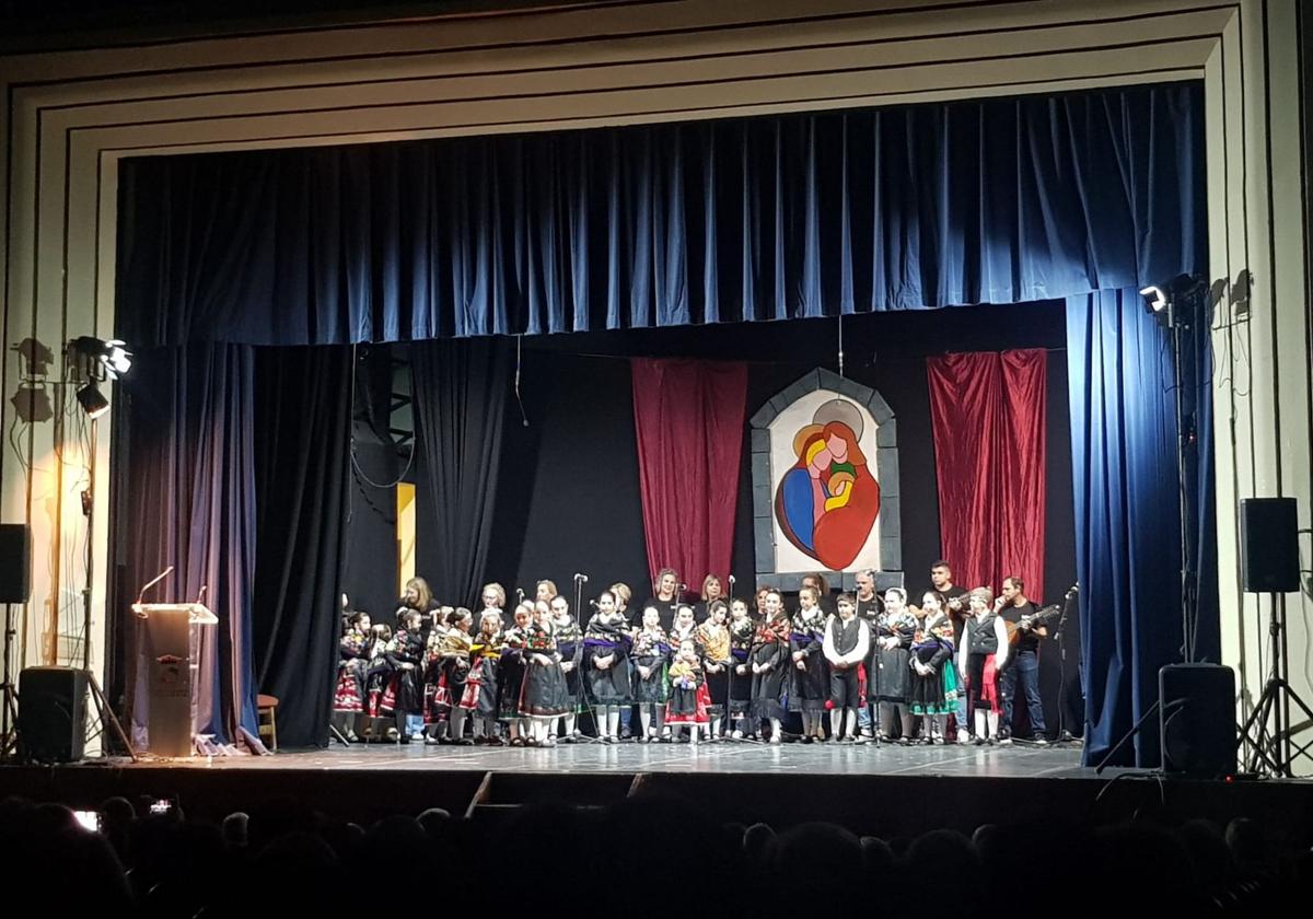 Arroyo celebra la XIII Gala de Navidad