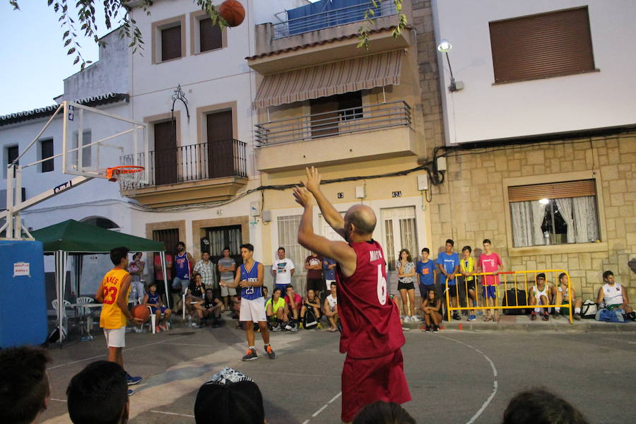 En el Concurso de triples. 