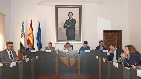 La Diputación de Cáceres aprueba el DUSI para Cáceres y 21 municipios del su área urbana, entre ellos Arroyo de la Luz, que se presentará a Europa