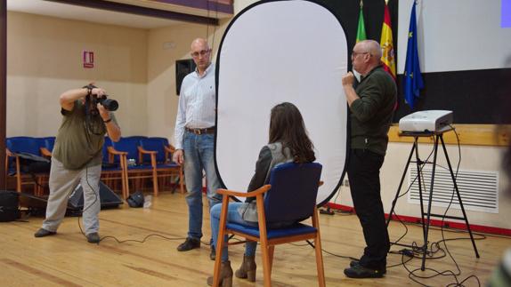 Ejemplo de foto de estudio durante el taller de fotografía 