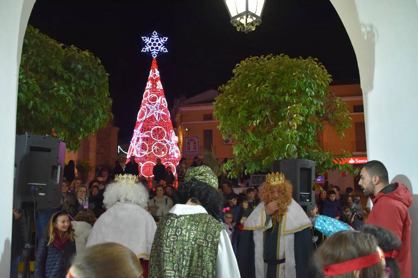 Con la Cabalgata de Reyes se cerraron las actividades navideñas en Campanario, que se han dirigido a todos los públicos y que han tenido una gran acogida por parte de la población