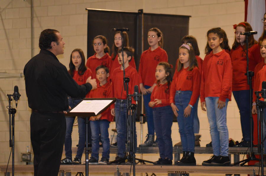 Campanario acogió el pasado sábado 23 de marzo el I Encuentro de Escolanías y Coros Infantiles, que reunió a un total de cinco agrupaciones corales 
