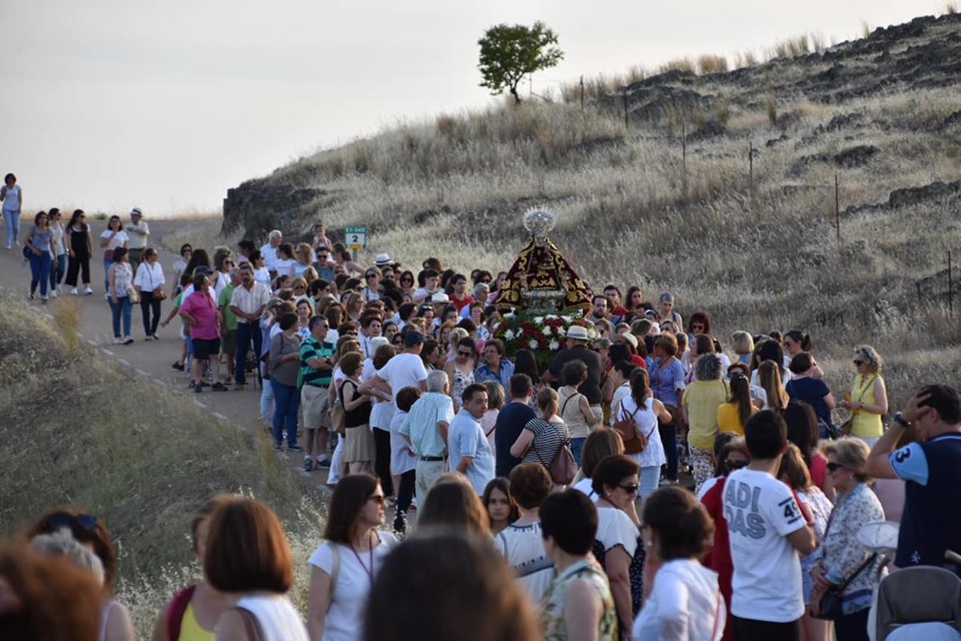 El pueblo de Campanario despidió a su Patrona, que tras 37 días en la parroquia, regresó el domingo 2 de junio a su ermita FOTOS: A. C.