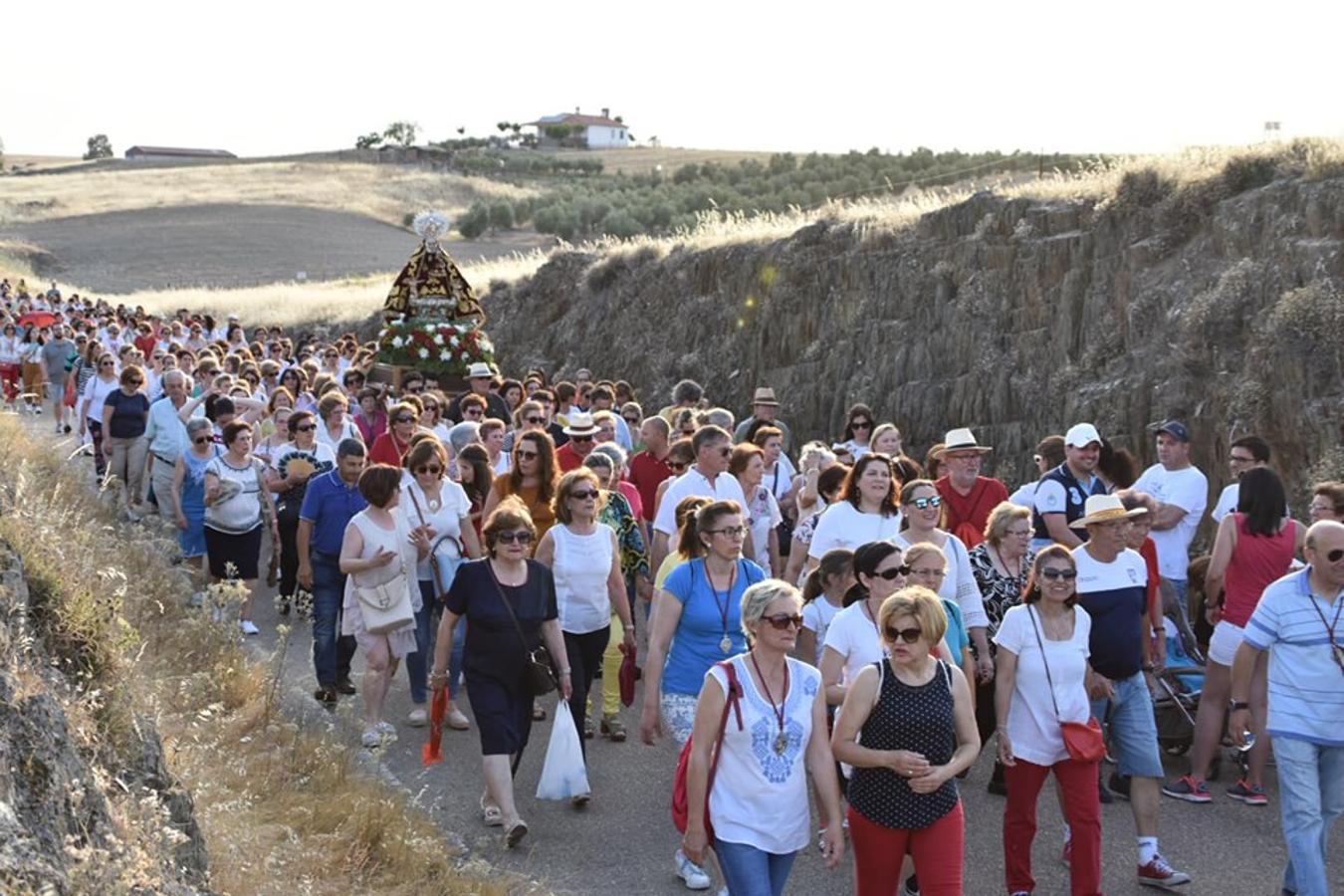 El pueblo de Campanario despidió a su Patrona, que tras 37 días en la parroquia, regresó el domingo 2 de junio a su ermita FOTOS: A. C.