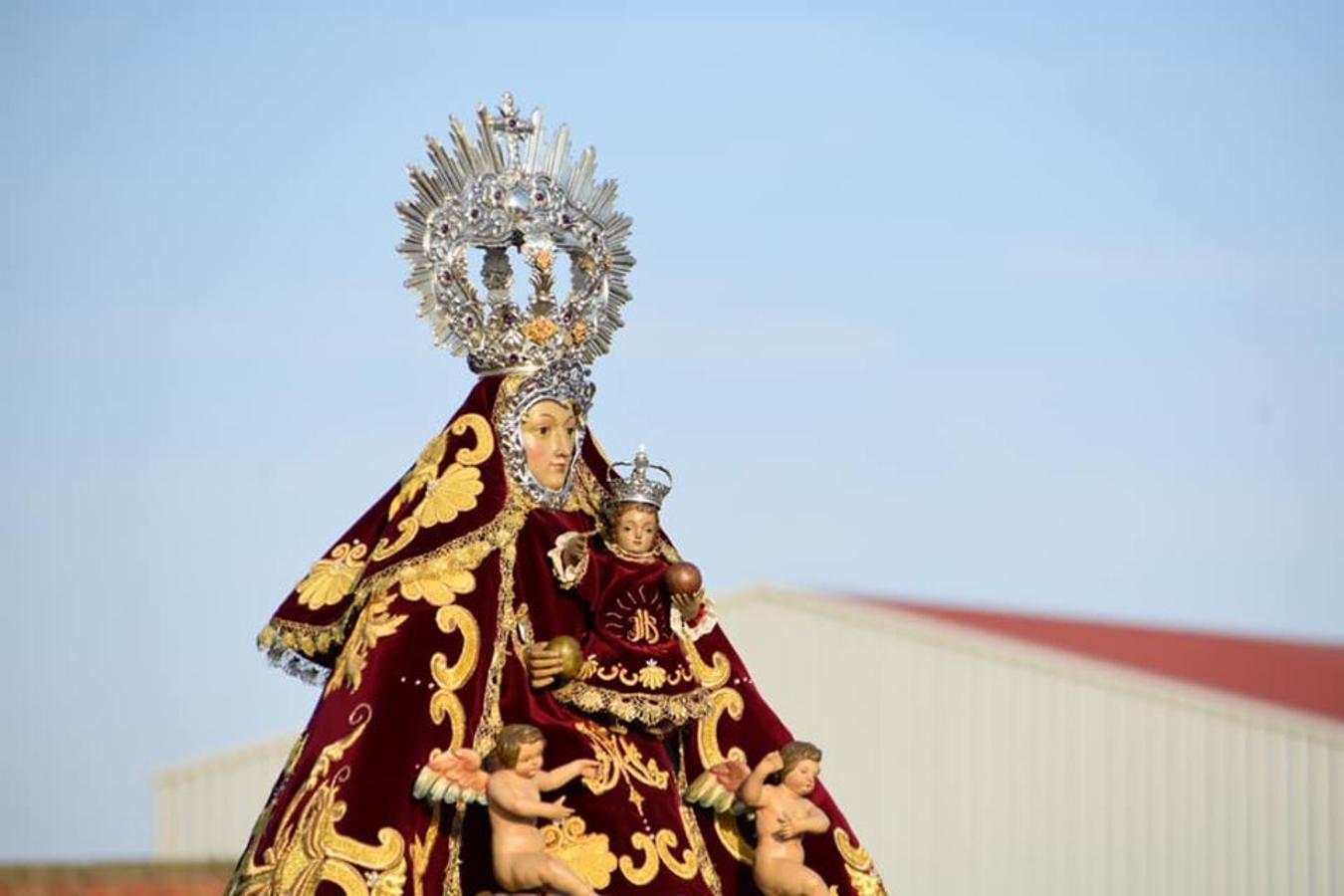 El pueblo de Campanario despidió a su Patrona, que tras 37 días en la parroquia, regresó el domingo 2 de junio a su ermita FOTOS: A. C.