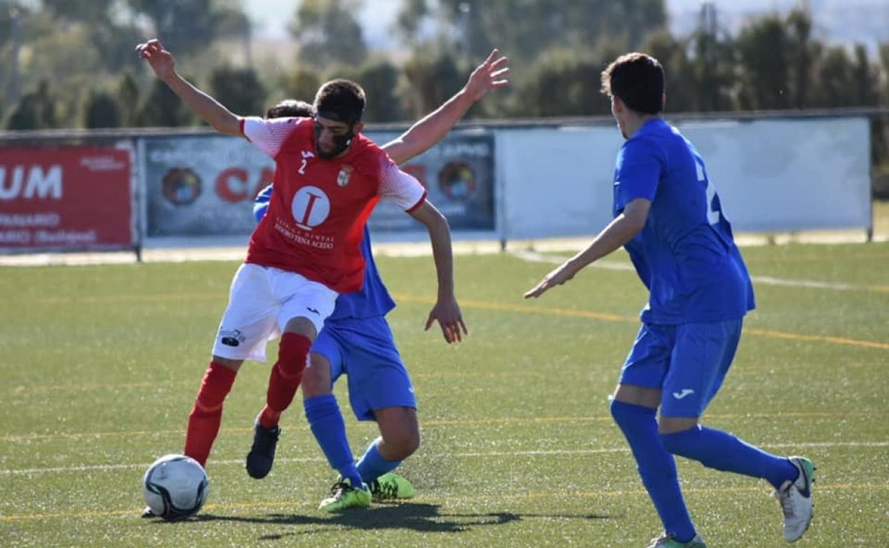 Los jugadores Totti y Chema causan baja en el CF Campanario