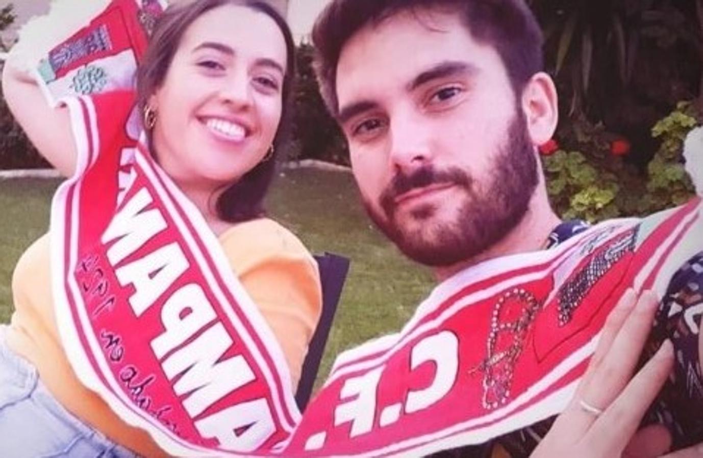 El ascenso a Tercera División del CF Campanario ha traido grandes alegrías no solo para el equipo, sino también para todo un pueblo, cuya afición ha estado volcada, en las buenas y en las malas. Un apoyo incondicional que ha dejado en esta última semana imágenes para el recuerdo. ¡Vamos Campa!