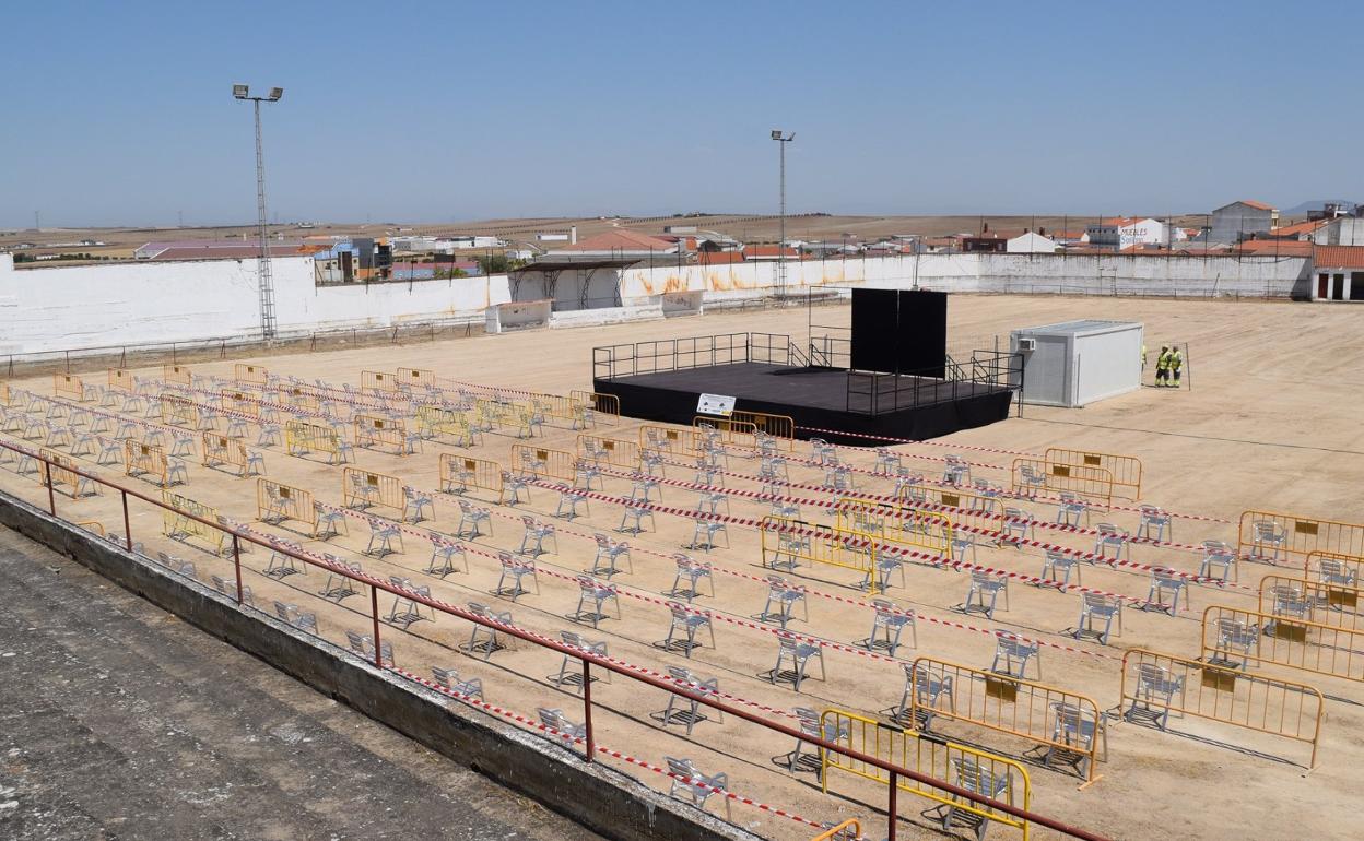 Disposición de asientos en el antiguo campo de fútbol. 