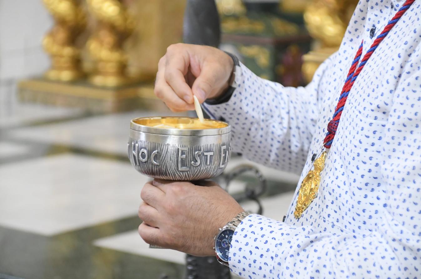 Durante el fin de semana han tenido lugar los actos de celebración del LXV Aniversario de Coronación de la Virgen de Piedraescrita. Este año, dichos actos se han celebrado en la iglesia de la Asunción ante un cuadro de la Virgen, y con aforo reducido y medidas de seguridad. Eso sí, no han faltado la gran fe y devoción que los campanarienses demuestran a su patrona.