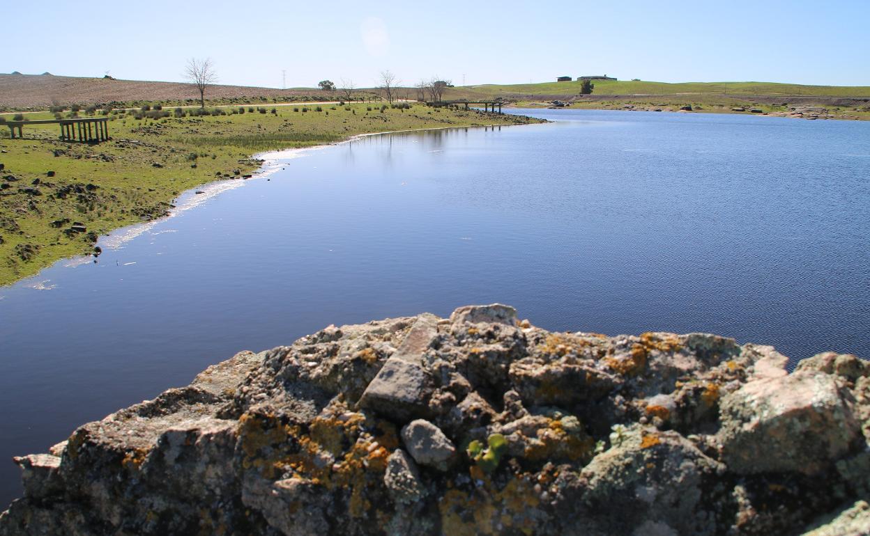 Presa del Paredón en Campanario. 