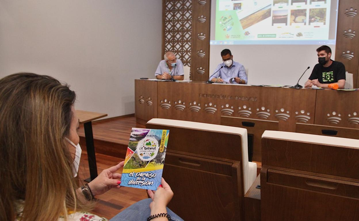 Presentación de la iniciativa en la Diputación de Badajoz. 