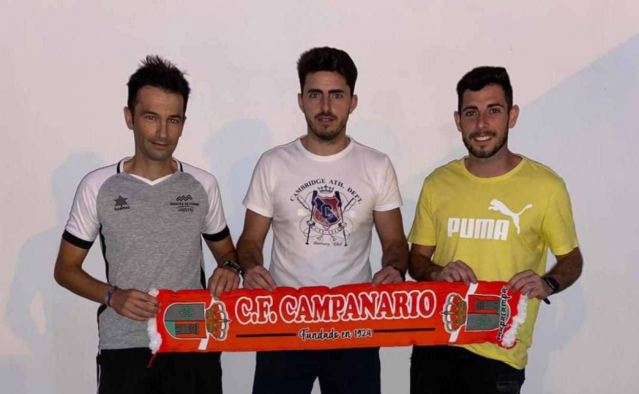 El nuevo cuerpo técnico del C.F. Campanario. 