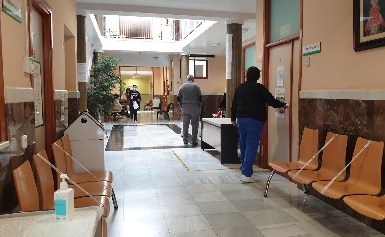 Las personas de entre 30 y 39 años aún no vacunadas deben contactar con el centro de salud