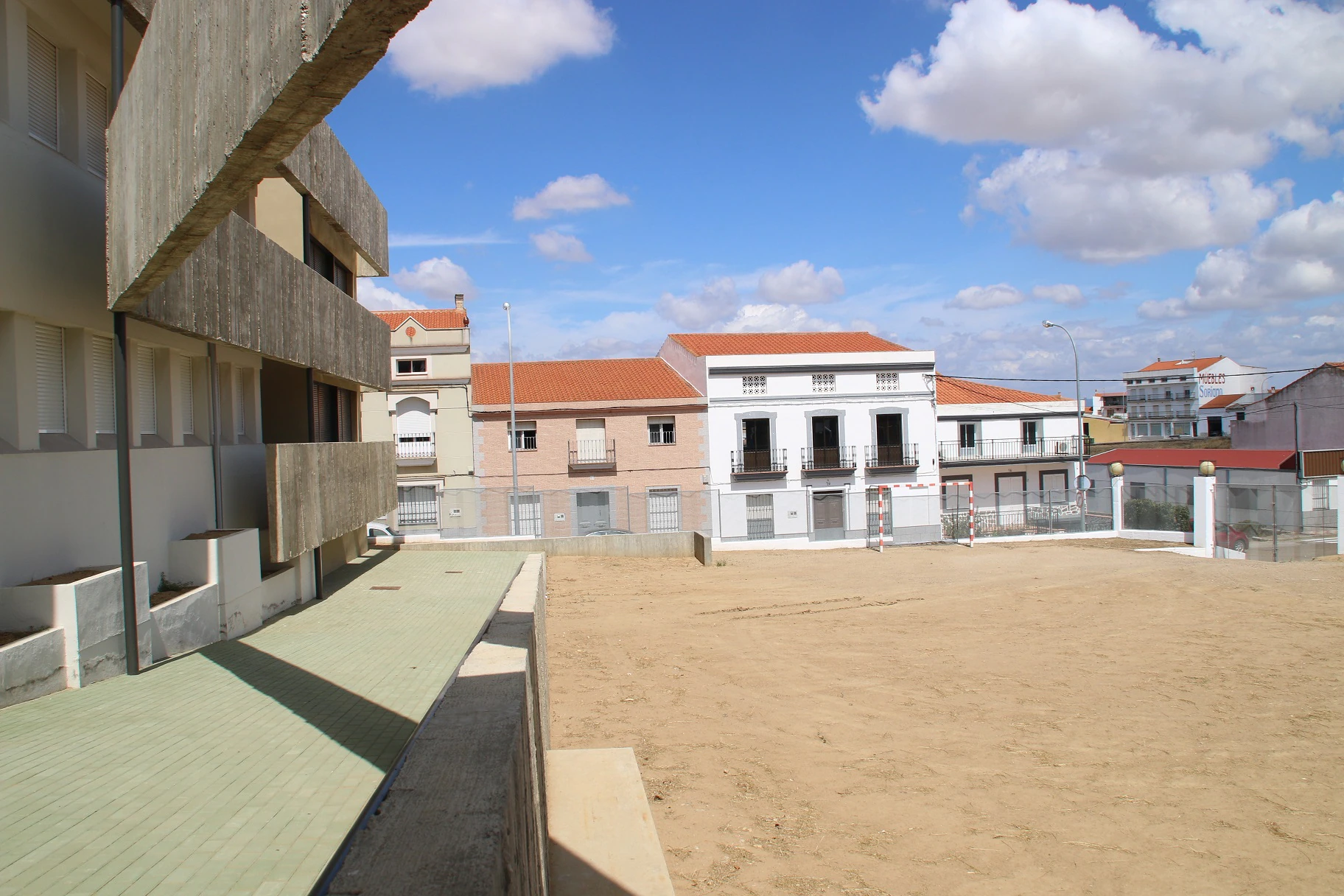 Reforma y nuevas construcciones en el colegio Nuestra Señora de Piedraescrita. 