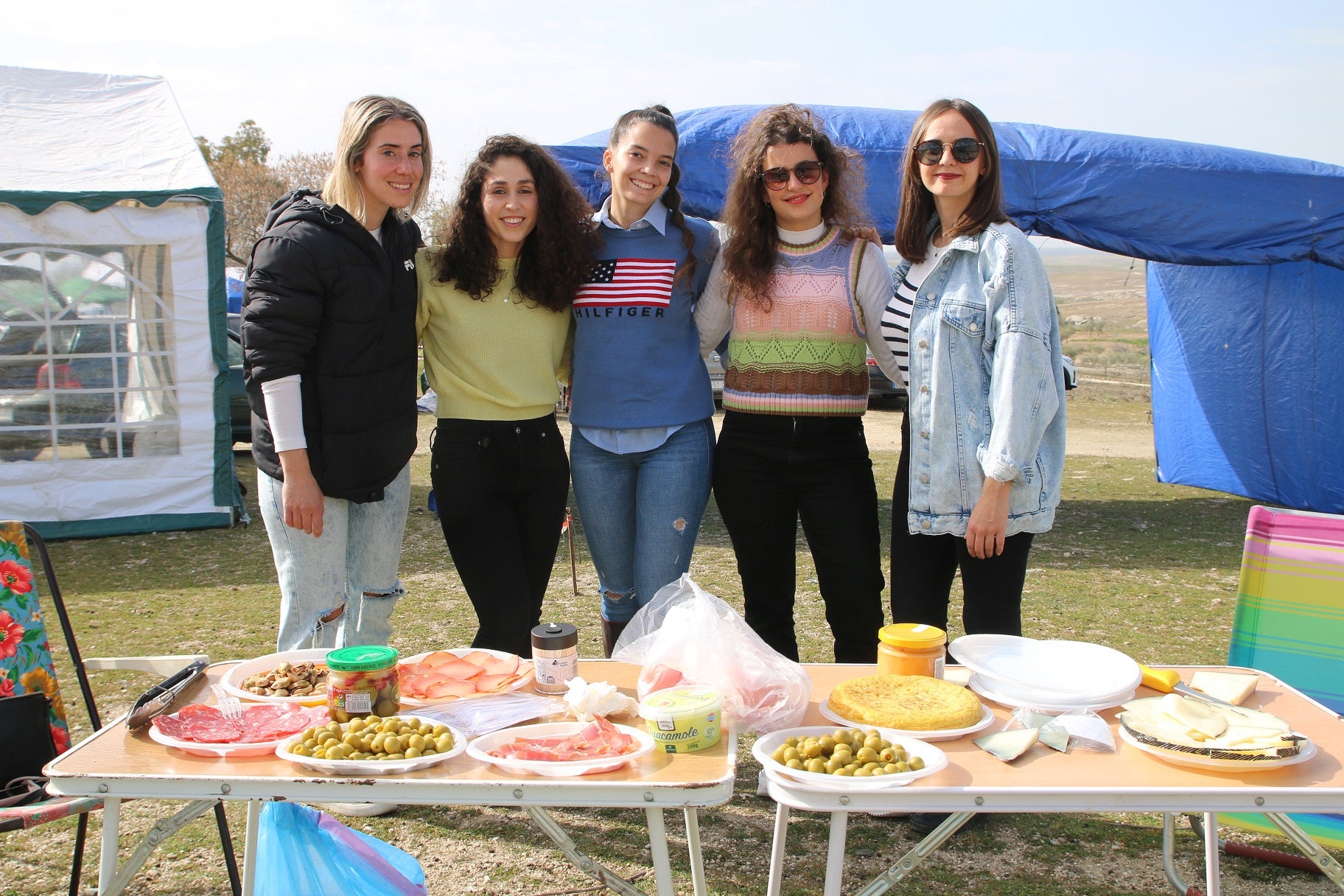 Mayores y pequeños disfrutaron de la Romería de San Valentín 2022. 