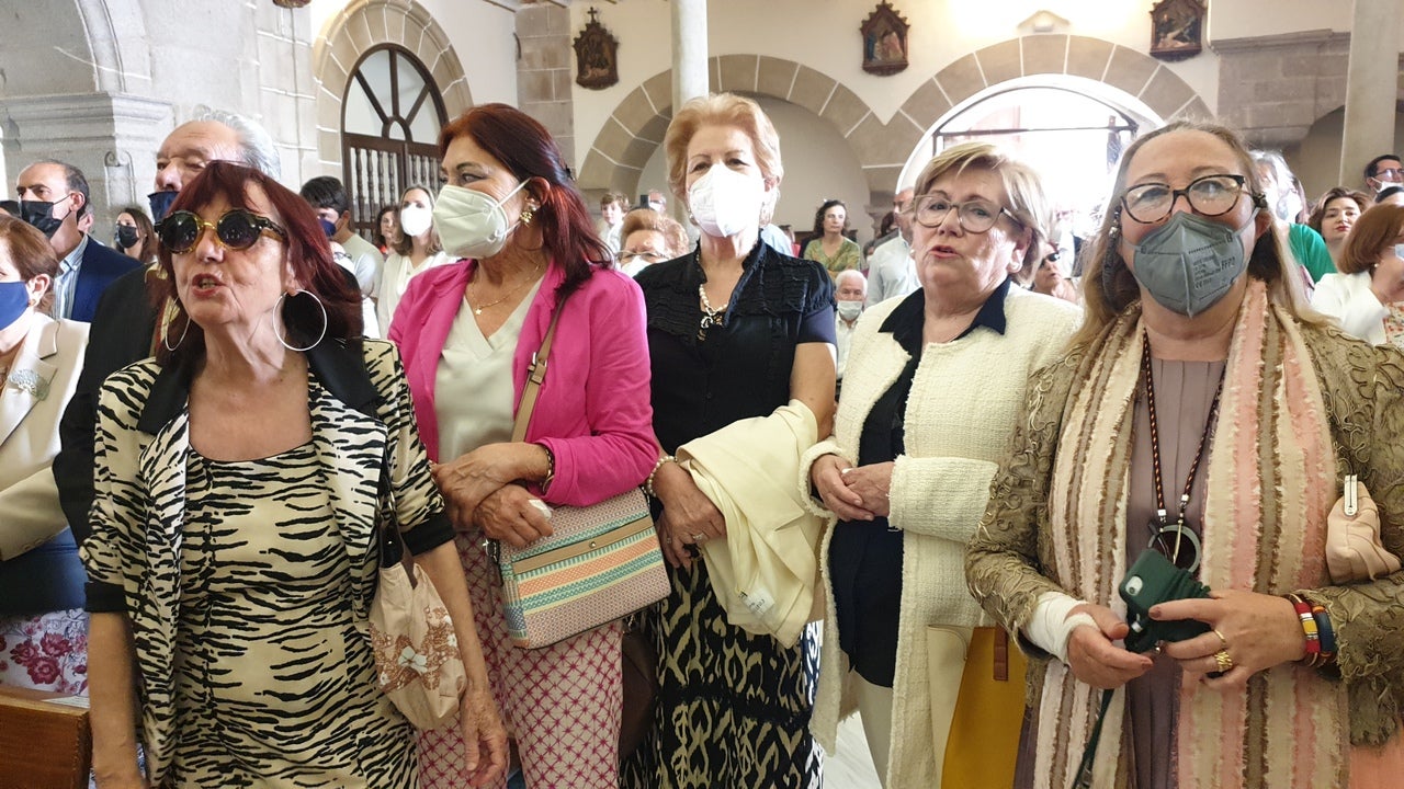 Los campanarienses acompañaron a la Virgen de Piedraescrita en la eucaristía y posterior procesión. 