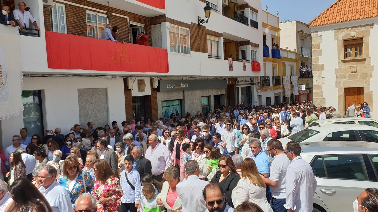 Los campanarienses acompañaron a la Virgen de Piedraescrita en la eucaristía y posterior procesión. 