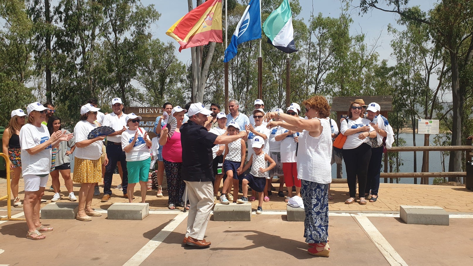 La Playa de Campanario ya disfruta de su Bandera Azul. 
