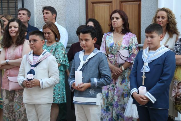 El Corpus Christi volvió a celebrarse con un gran acompañamiento por las calles de Campanario. 
