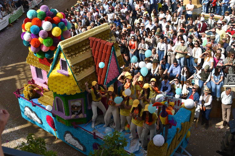 Fotos Desfile de carrozas y caballerías Romería de Piedraescrita 2023