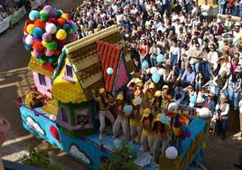 Campanario vivió la Romería de Piedraescrita en todo su esplendor. Miles de vecinos y visitantes asistieron al desfile de carrozas y caballerías, un espectáculo sin igual