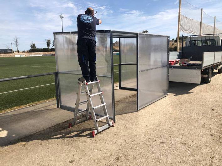 Las personas con movilidad reducida ya disponen de una cabina adaptada en el Estadio de Fútbol