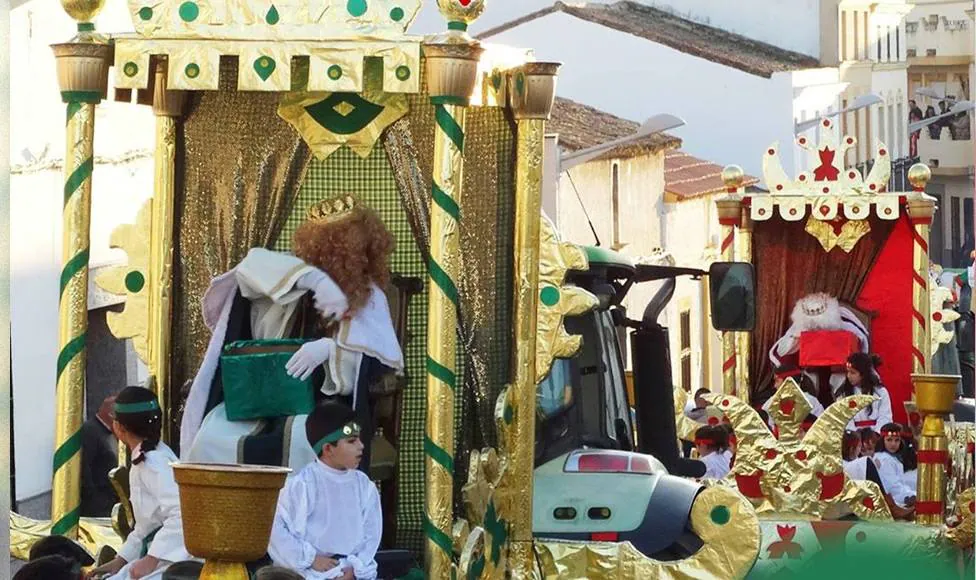 Los Reyes Magos se preparan para recorrer las calles de Campanario