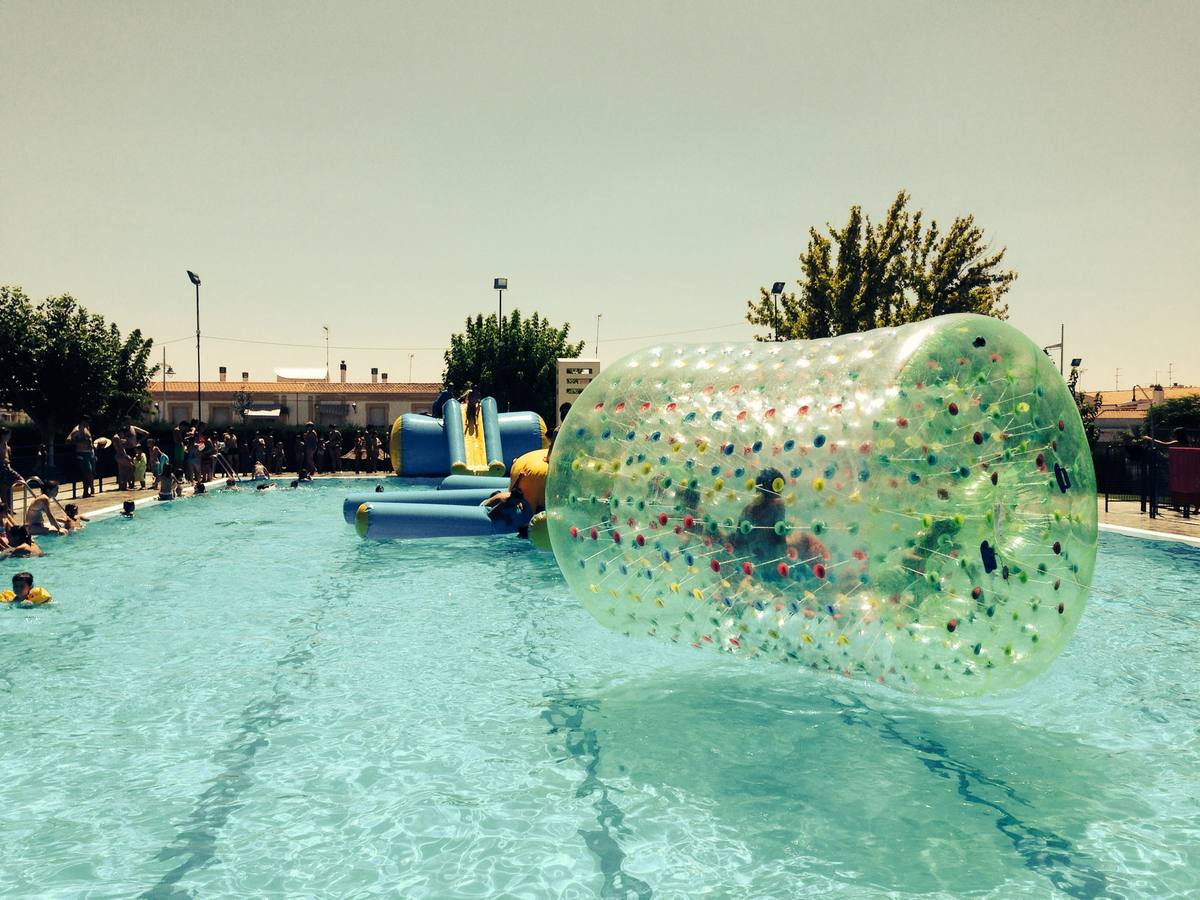 Piscina de Campanario el año pasado durante una fiesta del agua.