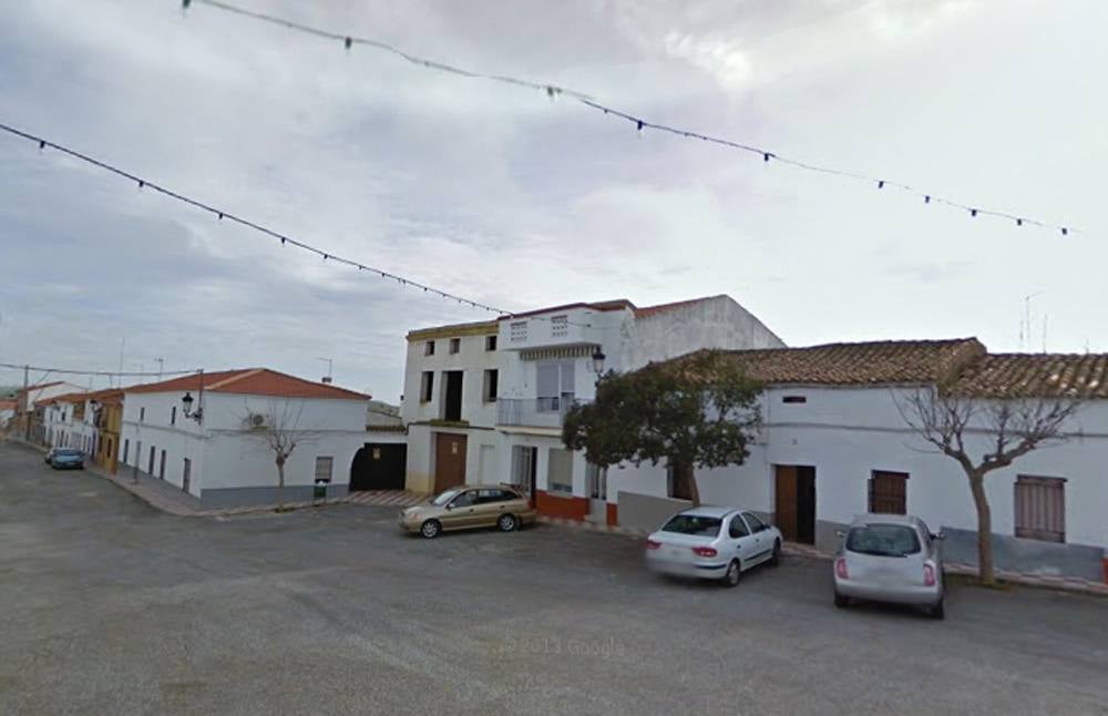 Plaza de la pedanía de La Guarda. 