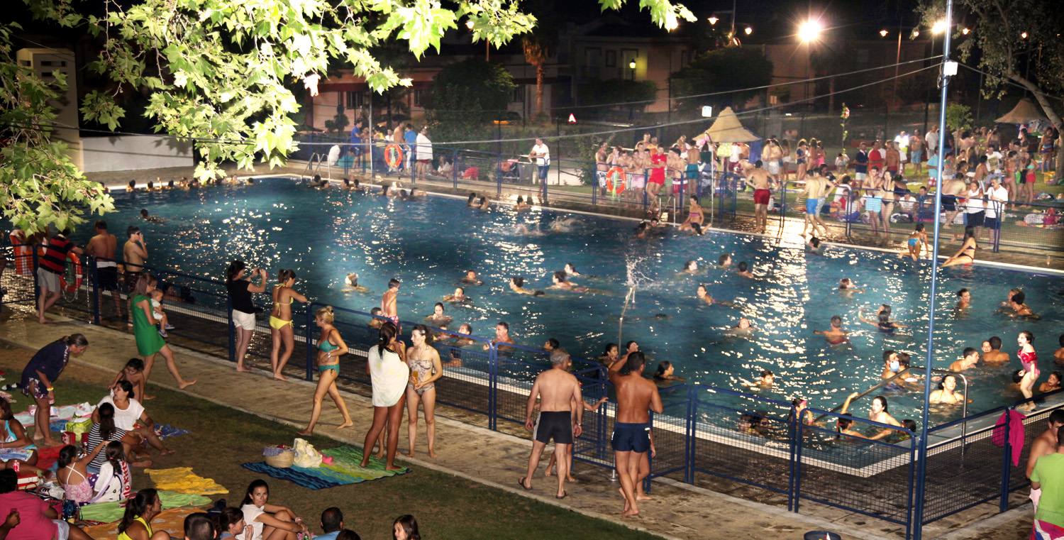 Fiesta del agua el año pasado en la piscina de Campanario. 