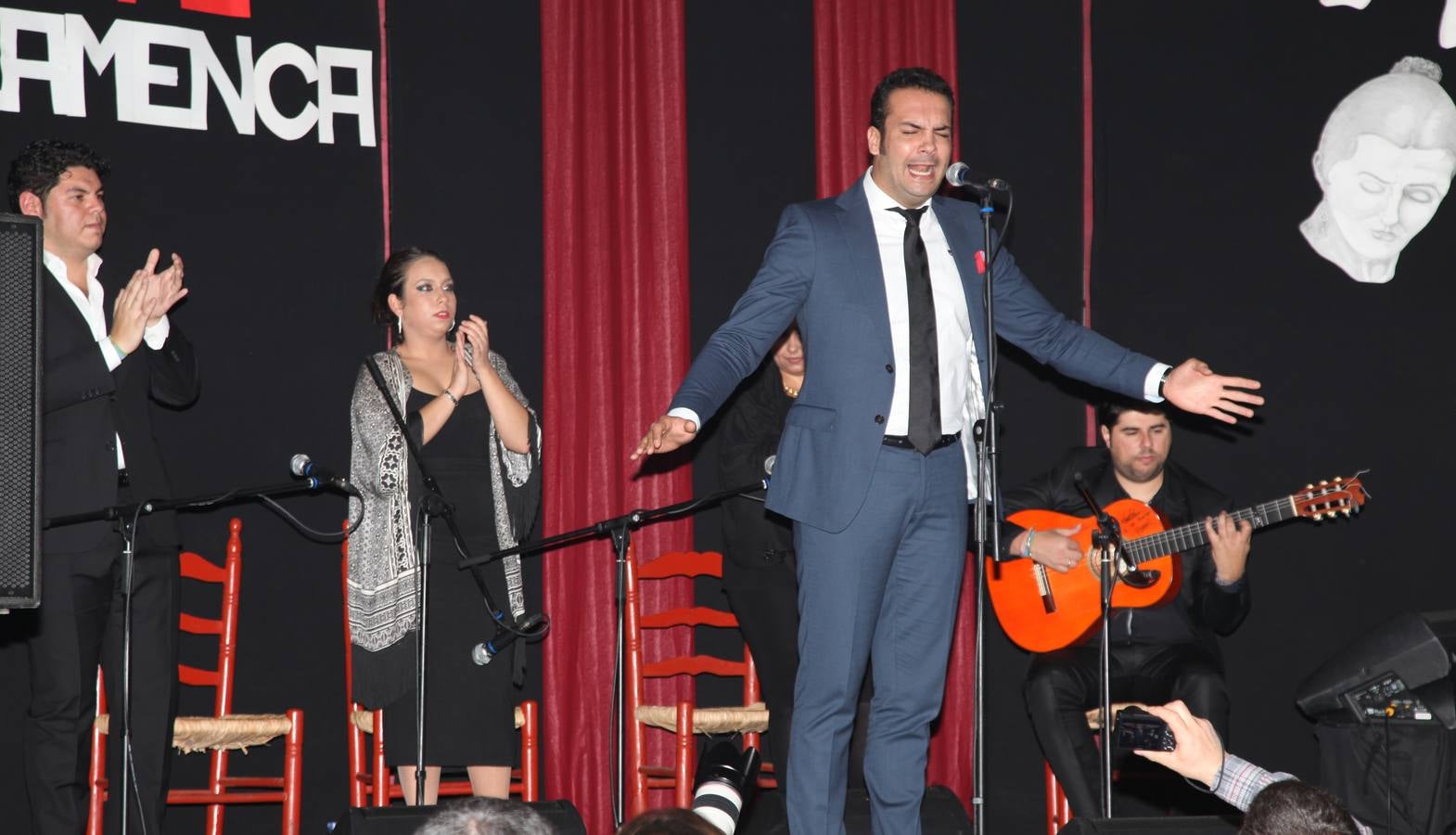 El cantaor Jesús Méndez abrió la XLV Noche Flamenca de Diciembre en Campanario y se volcó.
