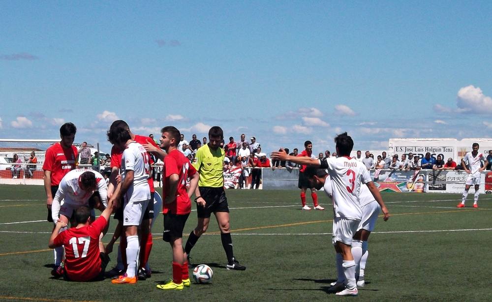 Imagen del partido de la temporada pasada en el Manuel Ruiz. 