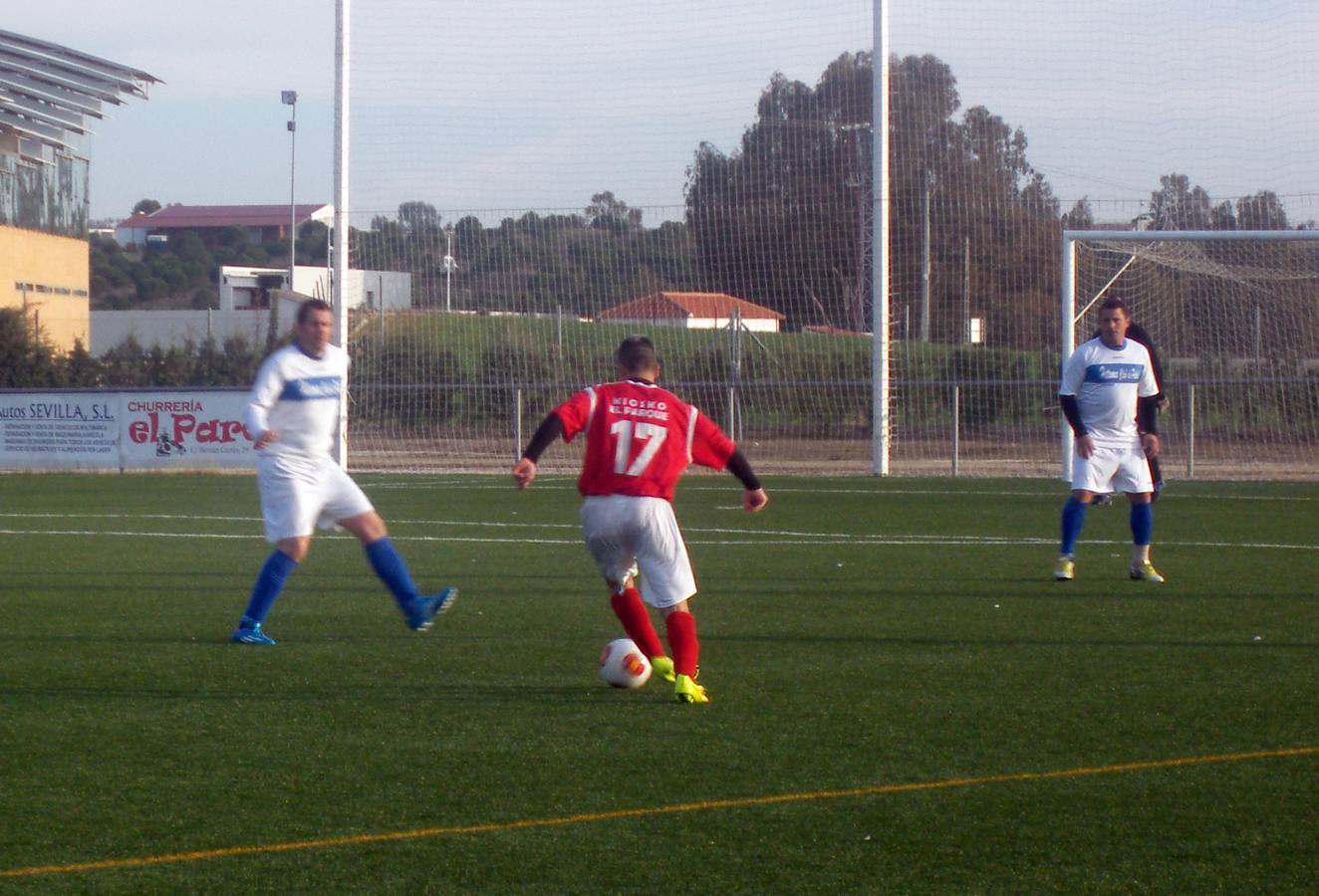 Rachas contrapuestas de los equipos de veteranos de Campanario antes del derbi
