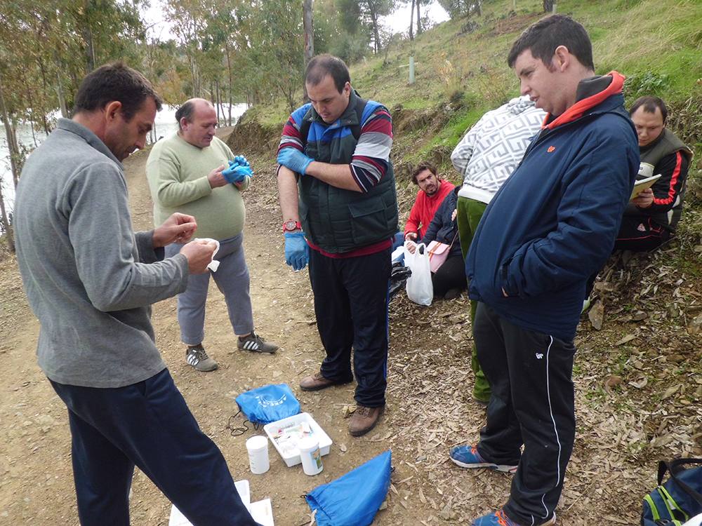 Inclusives Villanueva ejecuta islotes forestales en Campanario