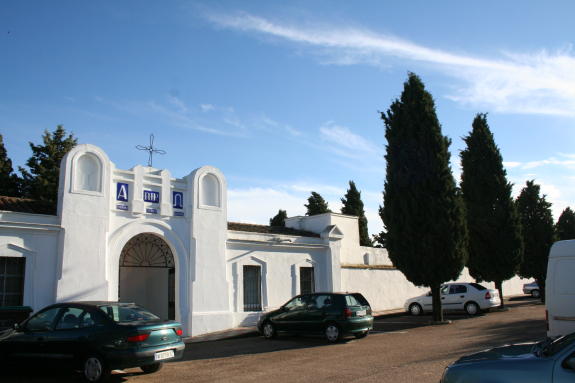 El PP asegura que la Diputación ha obligado al Ayuntamiento a reparar la capilla del cementerio